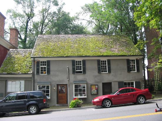 the-tavern-restaurant-oldest-brewery-in-the-us