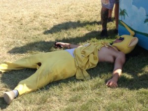 Drunk People Passed Out on Halloween - Tele-tumble