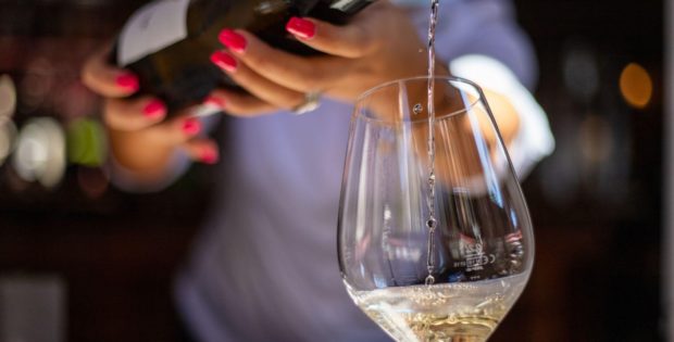 Riesling vs. Pinot Grigio Which is a better wine.